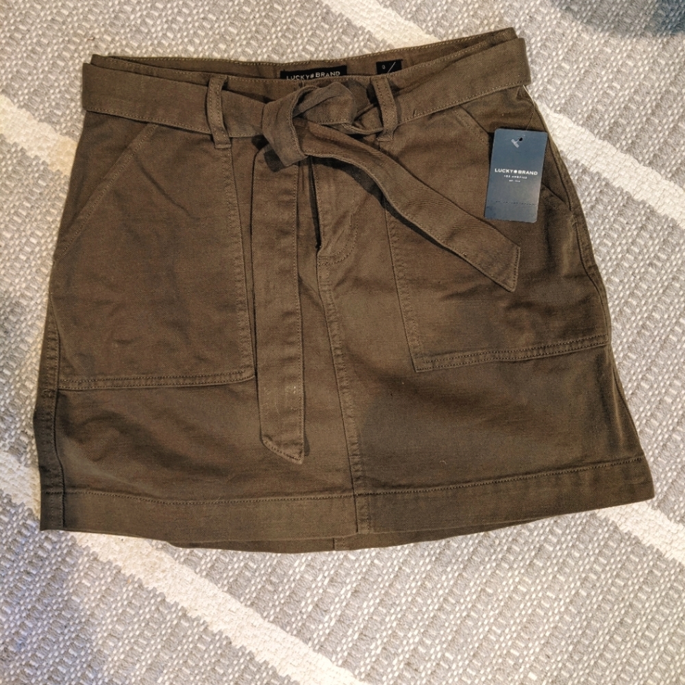 NWT Lucky brand olive green mini skirt size 0/25
